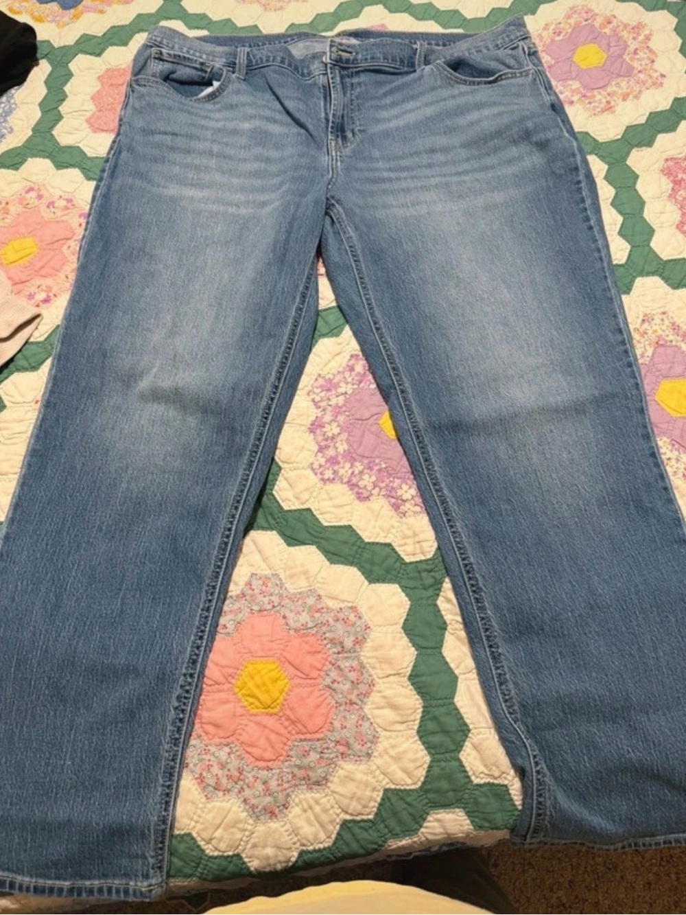 Old Navy Mid-Rise WOW Boyfriend Jeans Medium Wash Plus Size 18